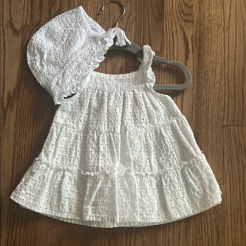 Place White Eyelet Lace Hat